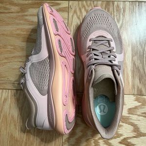Brand new Lululemon Chargefeel Low Women's Workout Shoe